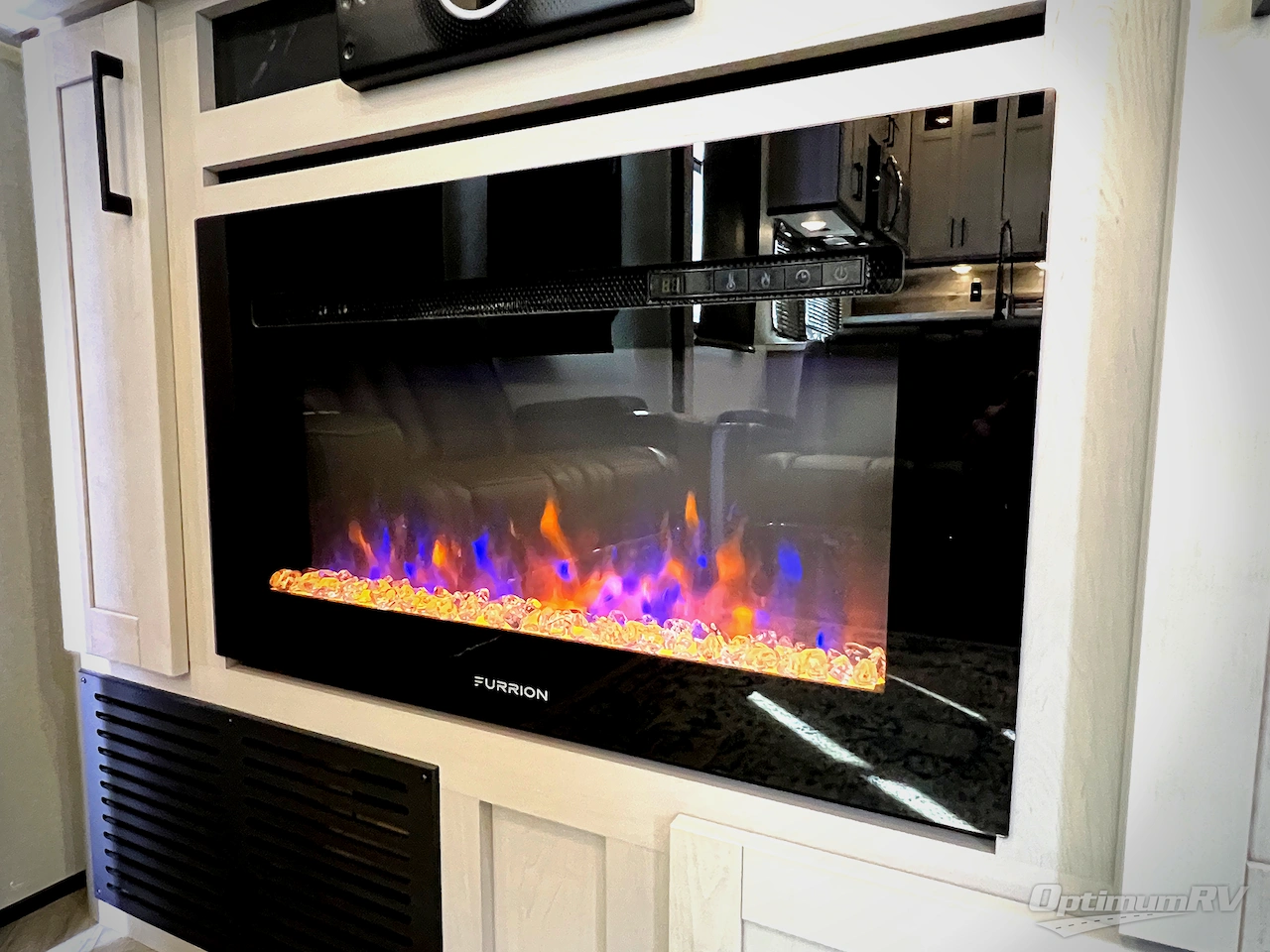 2024 Heartland Cyclone 4006 Photo 9