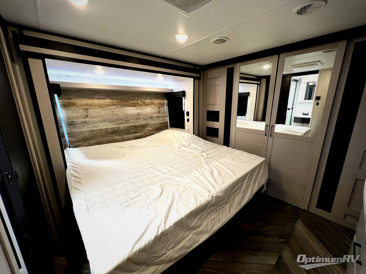 2024 Heartland Cyclone 4006 Photo 38