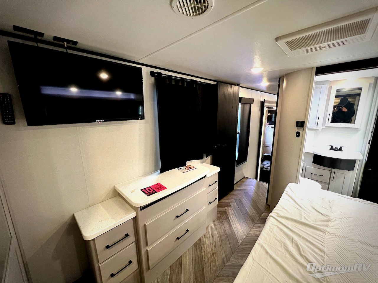 2024 Heartland Cyclone 4006 Photo 43