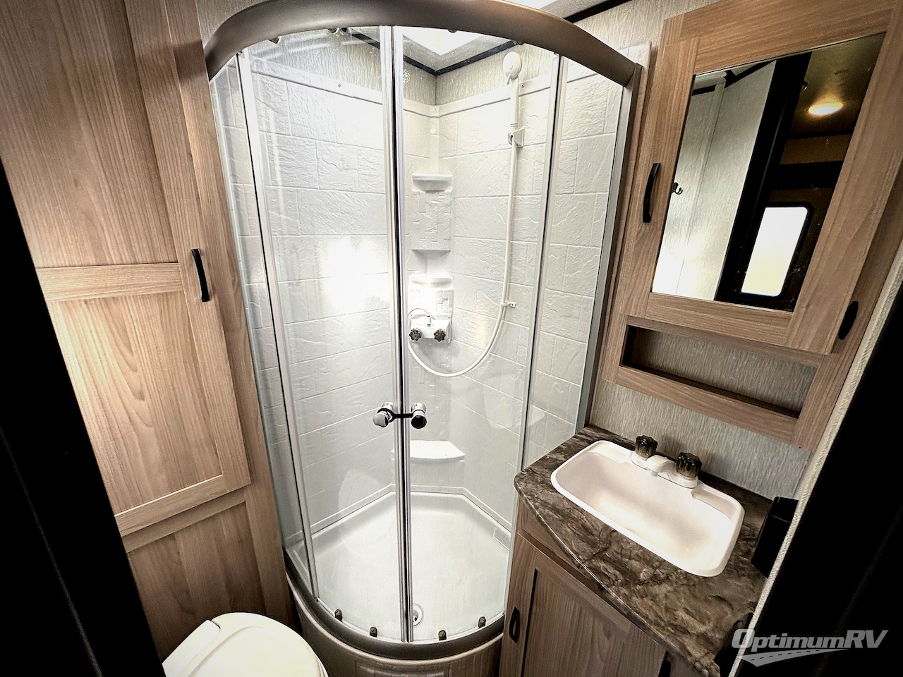 2022 Coachmen Northern Spirit Ultra Lite 1943RB Photo 12