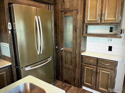 2018 Keystone Montana High Country 385BR RV Photo 3