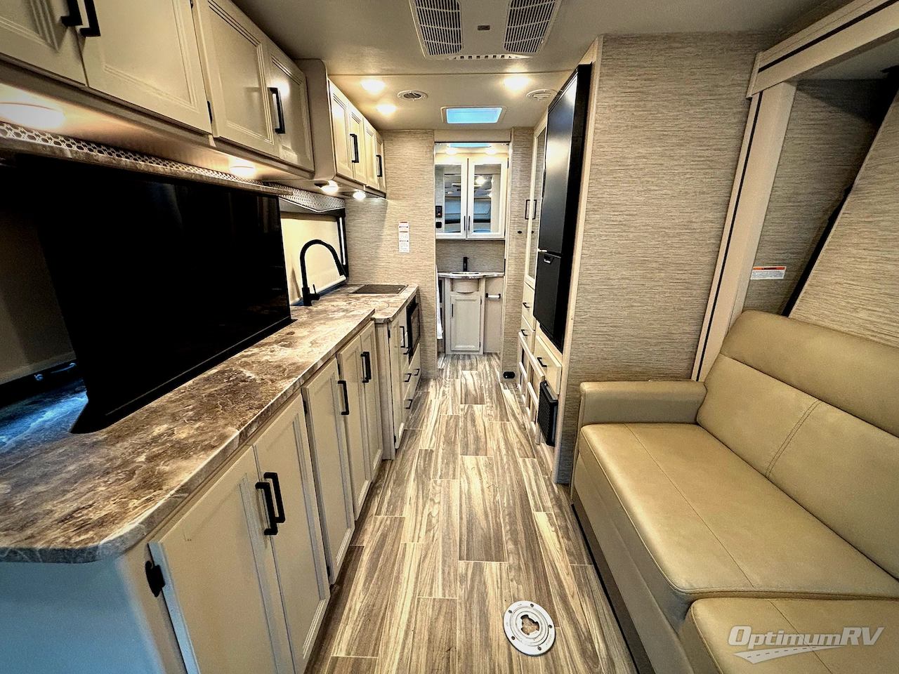 2023 Thor Gemini AWD 23TE Photo 4