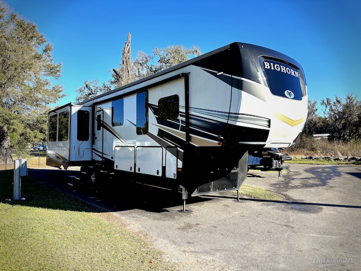 2022 Heartland Bighorn 3960LS RV Photo 1