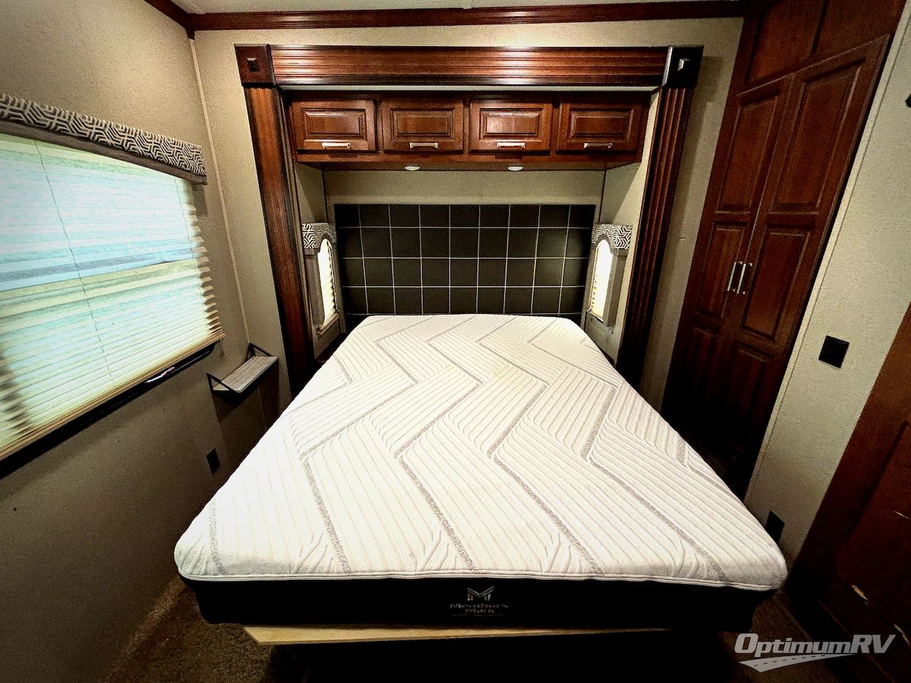 2019 Keystone alpine 3800FK Photo 22