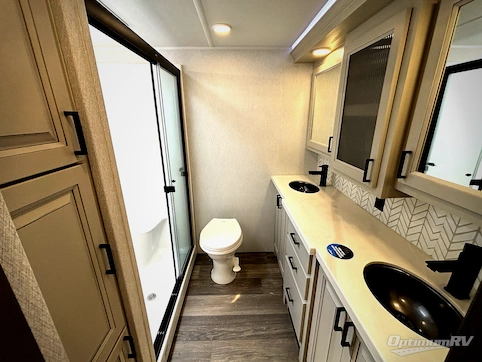 2027 East To West Ahara 365RL RV Photo 3