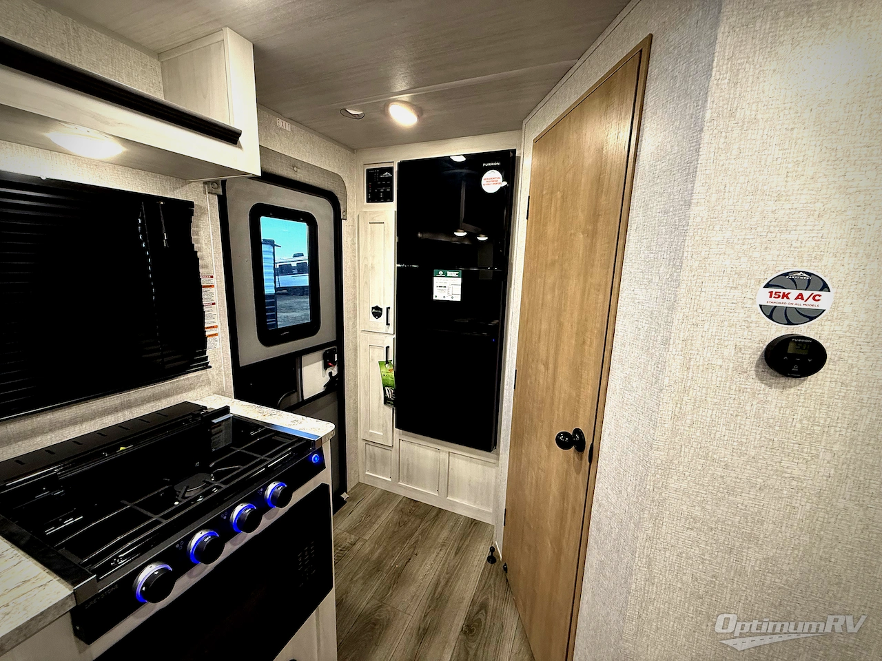 2026 East To West Longitude 185RB Photo 6