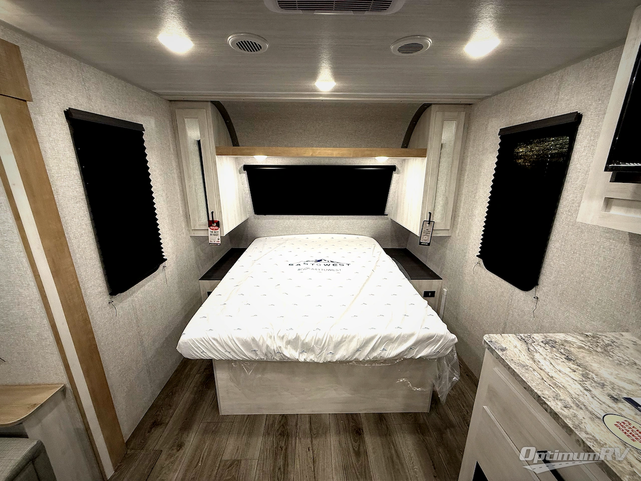 2026 East To West Longitude 185RB Photo 18