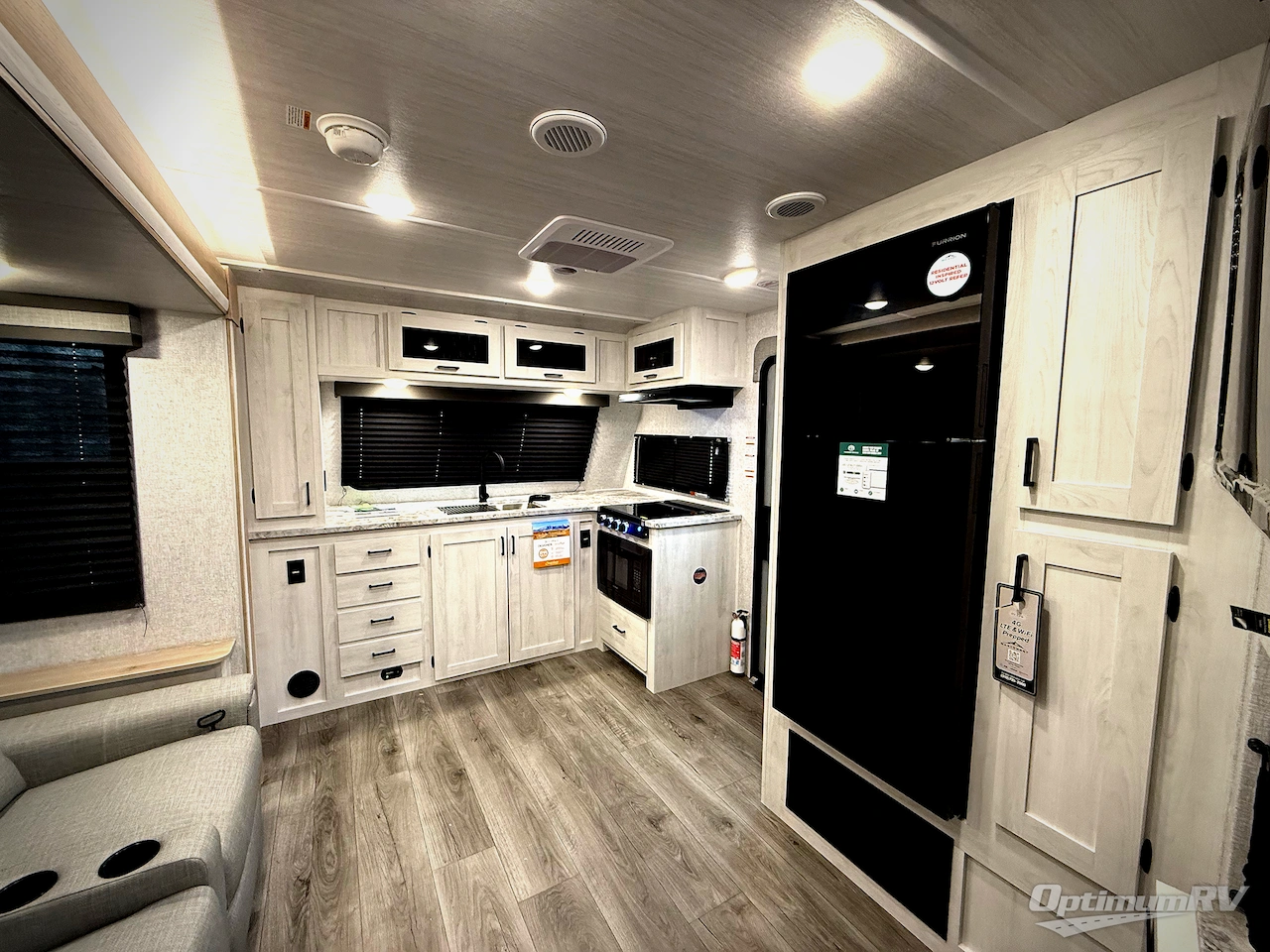 2026 East To West Longitude 230FK Photo 5