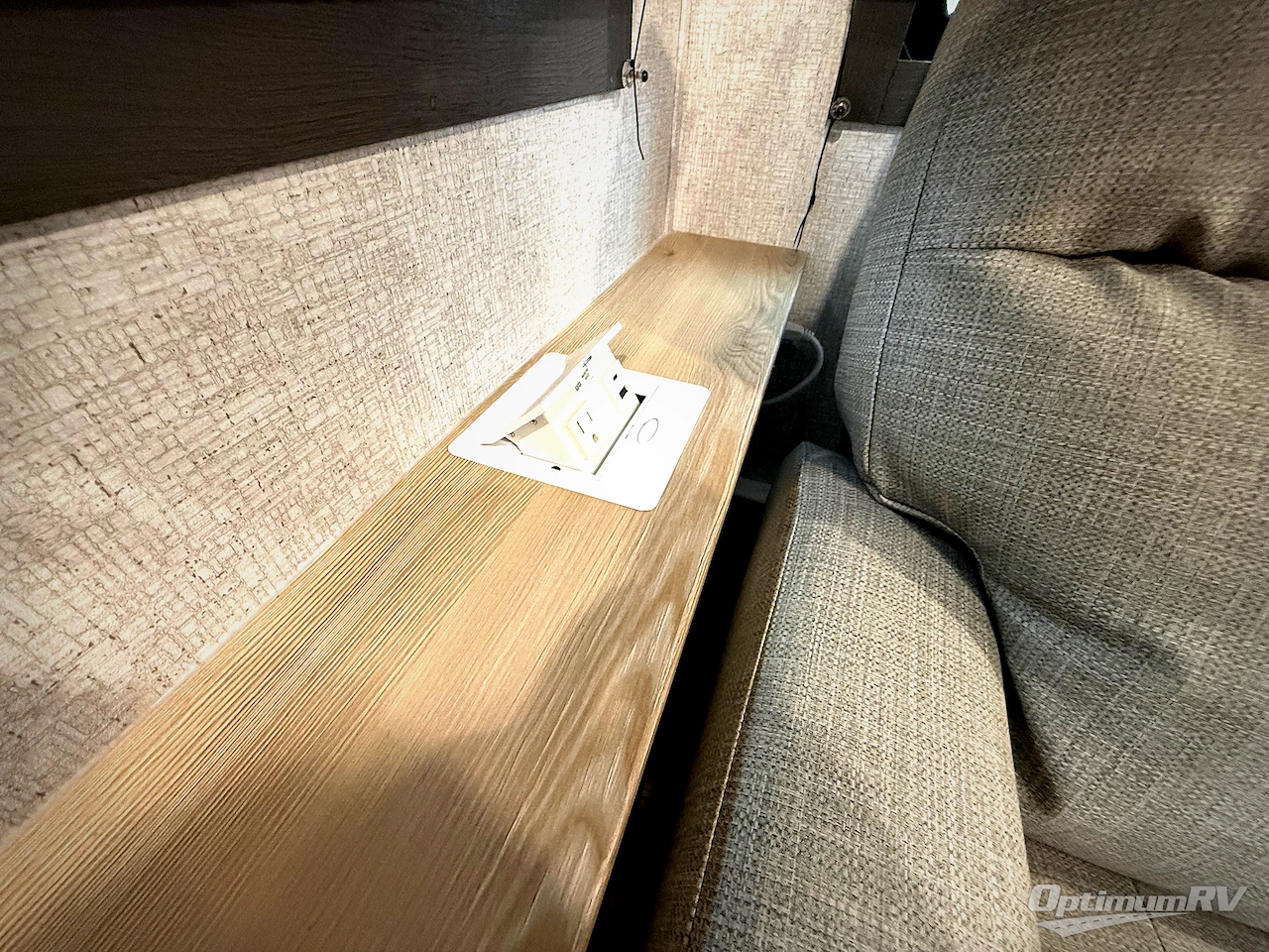 2026 East To West Longitude 230FK Photo 10