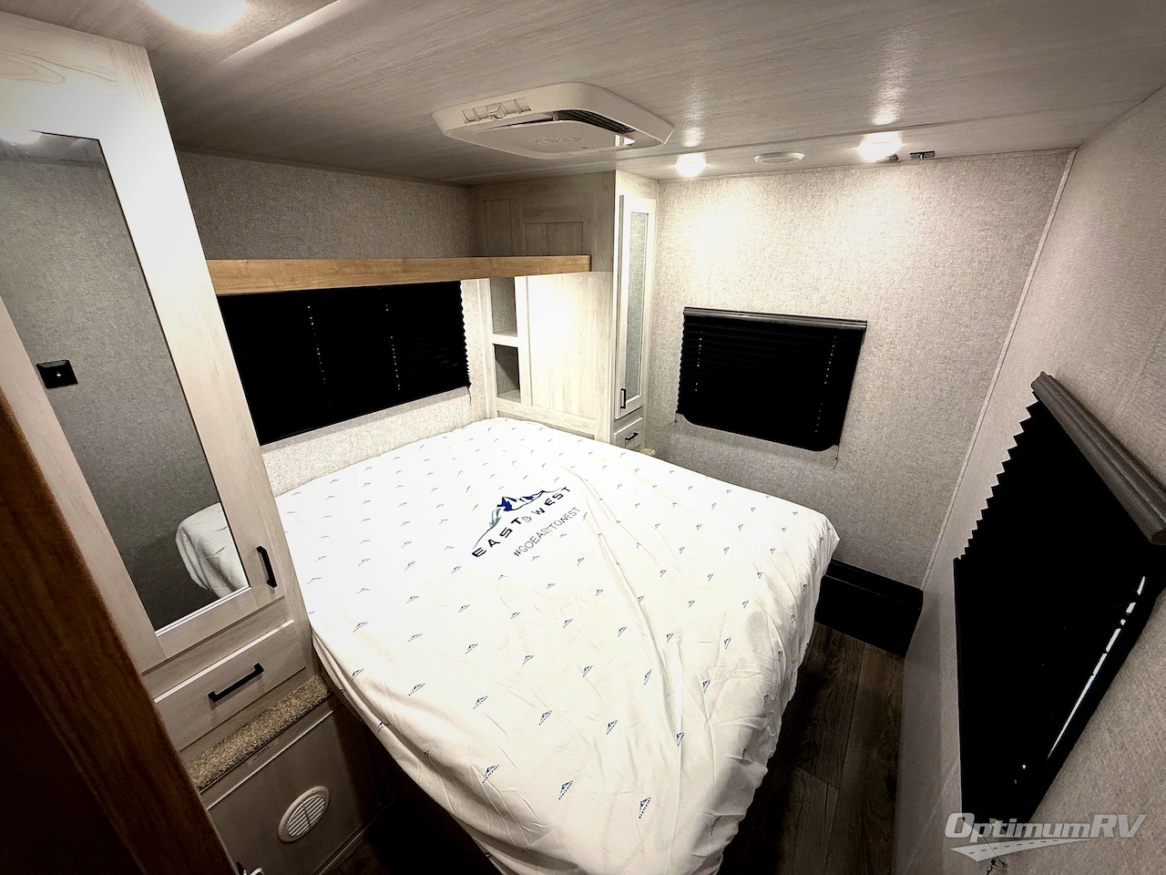 2026 East To West Longitude 230FK Photo 15