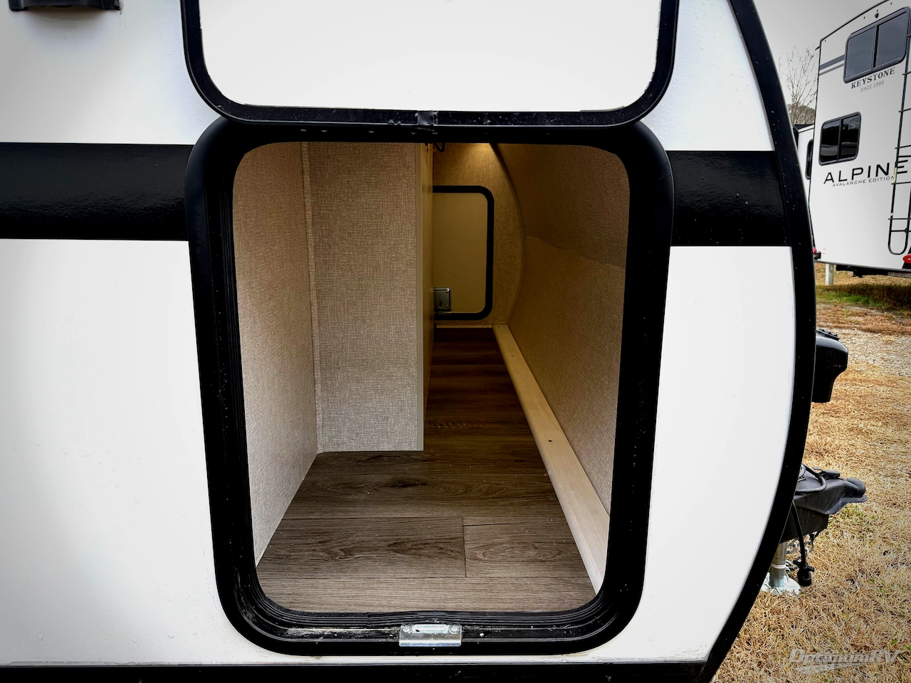 2026 East To West Longitude 230FK Photo 17