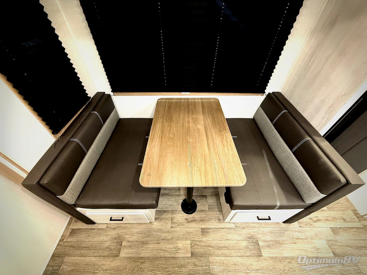 2026 East To West Longitude 255BH Photo 12