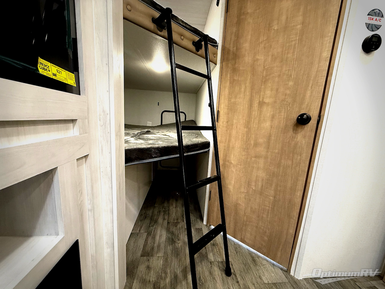 2026 East To West Longitude 255BH Photo 20