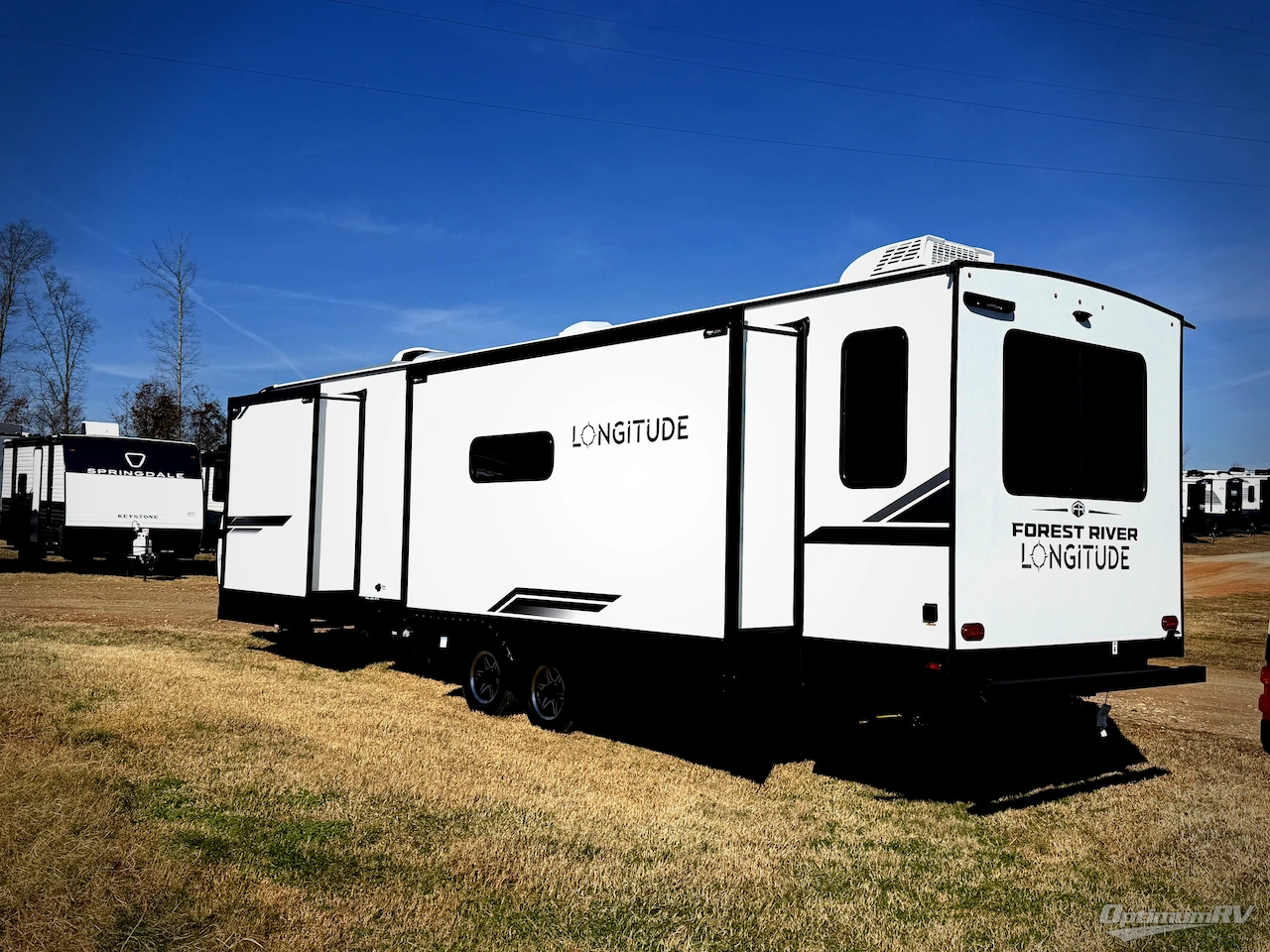 2026 East To West Longitude 310RL Photo 3