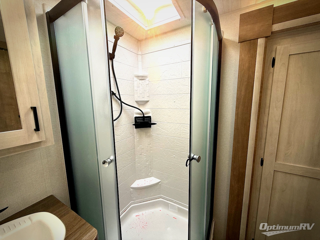 2026 East To West Longitude 310RL Photo 16