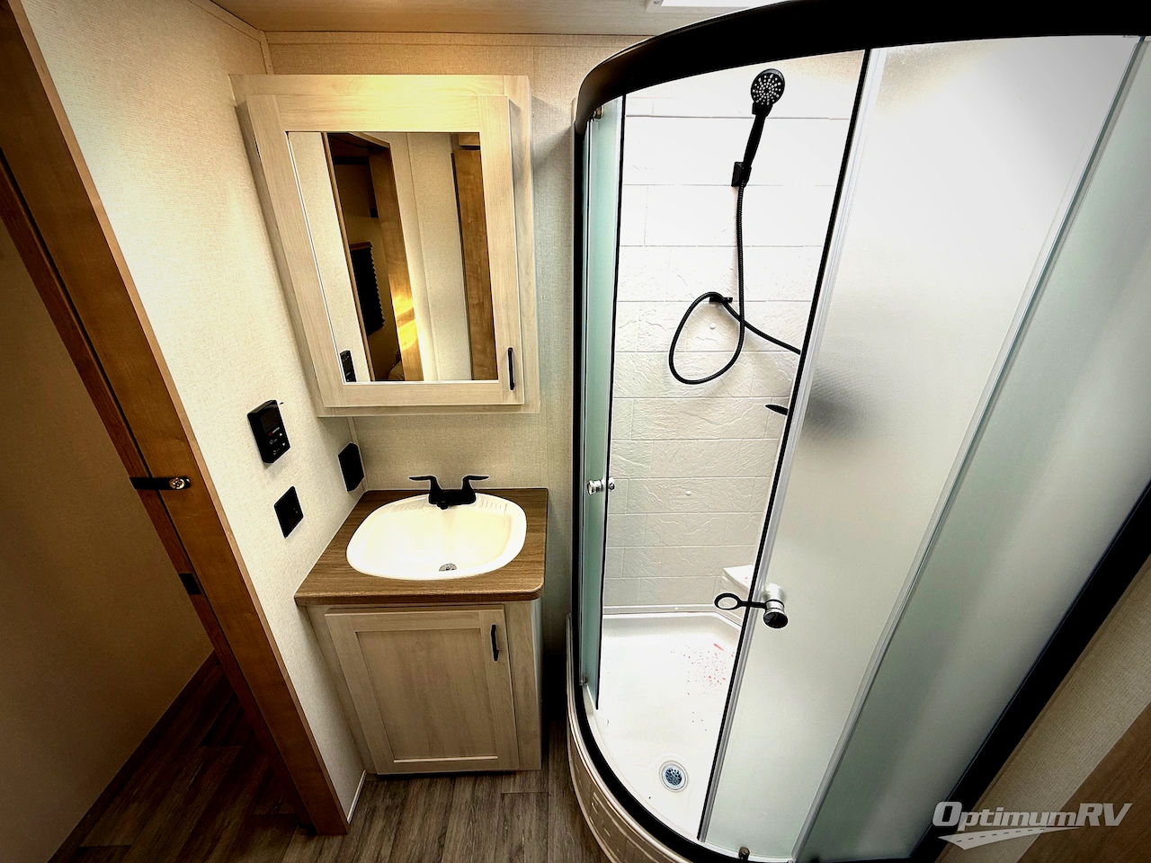 2026 East To West Longitude 310RL Photo 17