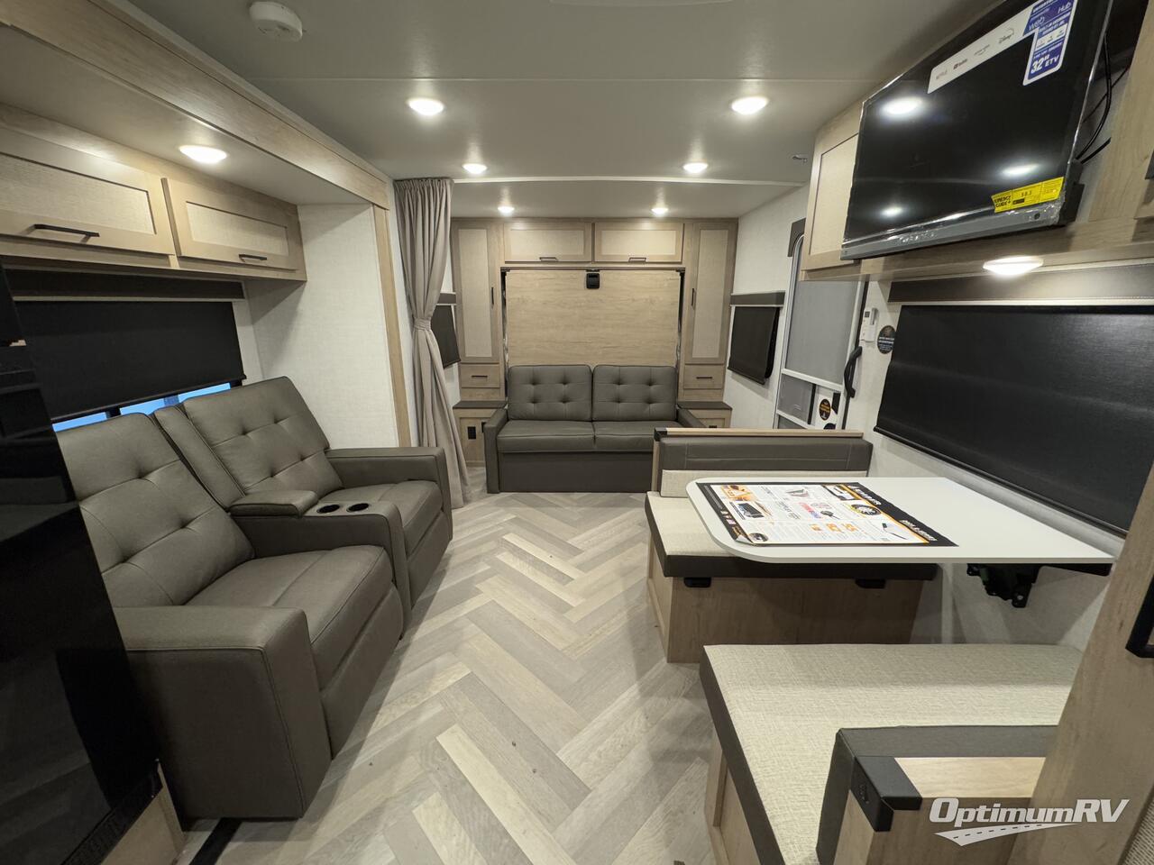 2025 Ember E-Series 22MLQ Photo 5