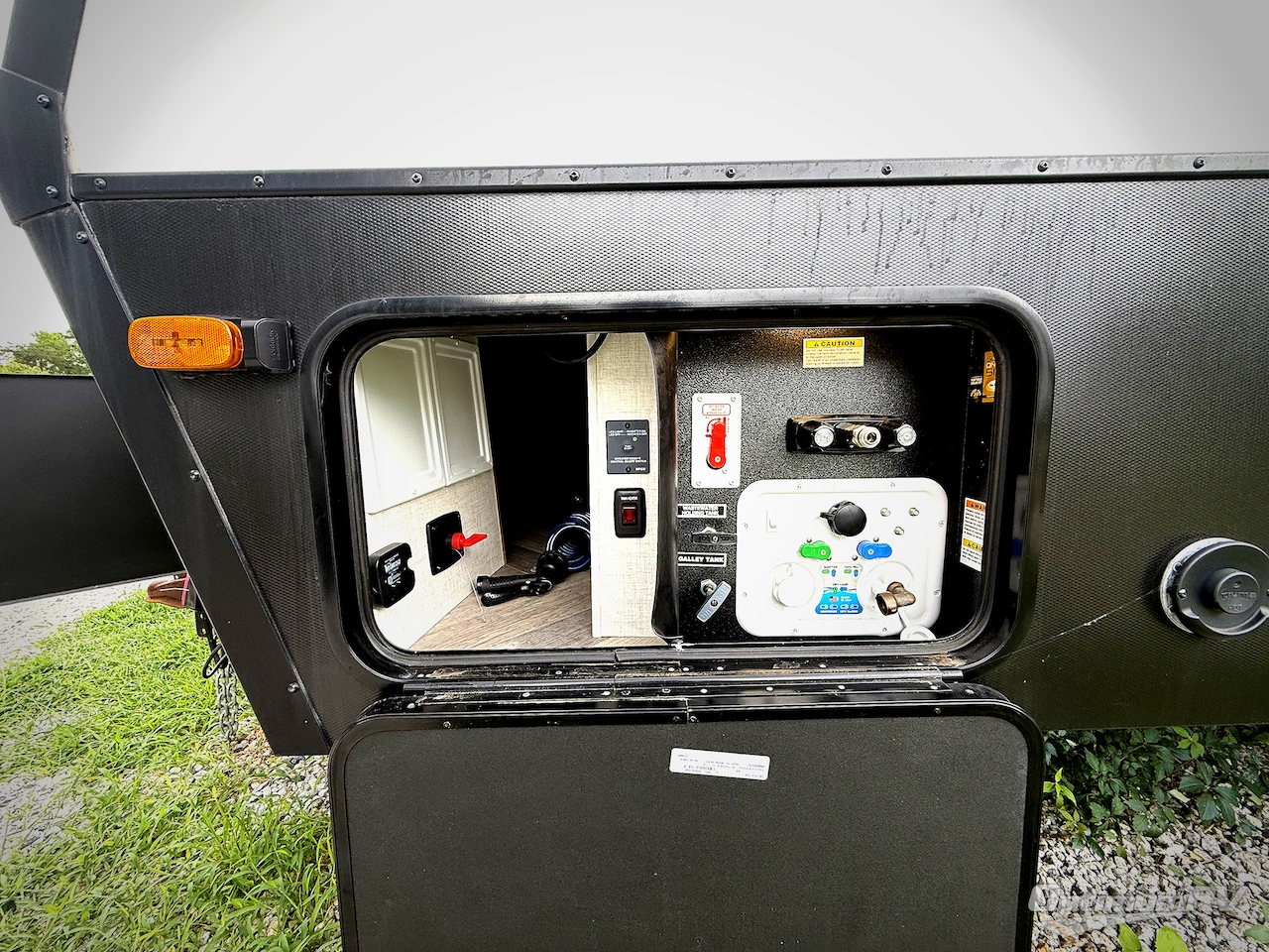2022 Ember Overland Series 170MRB Photo 15