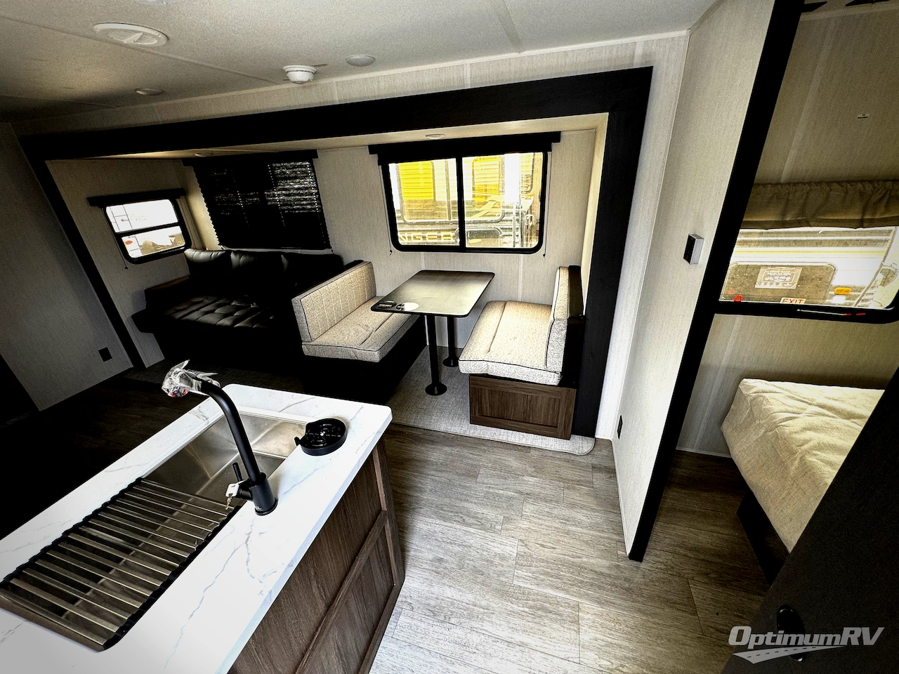 2026 Prime Time Avenger 25RBS Photo 2