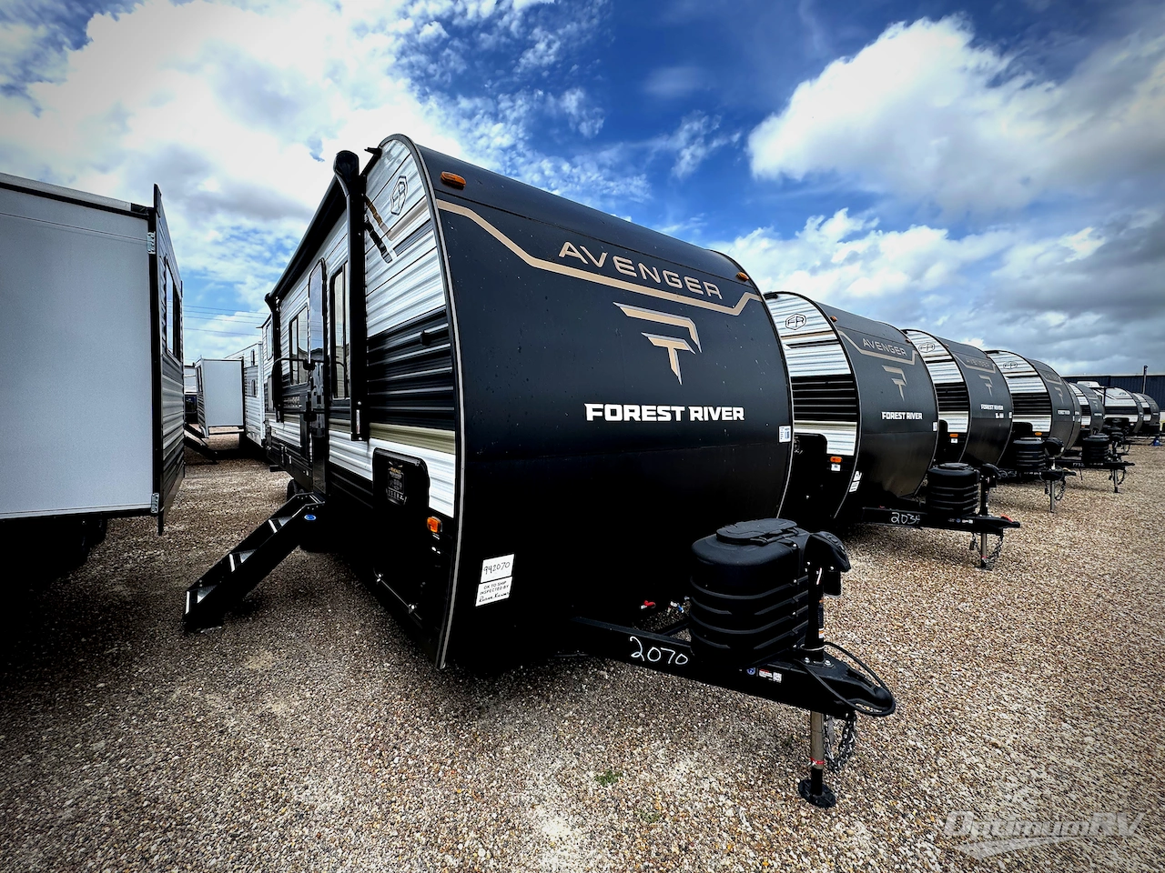 2026 Prime Time Avenger 23BHS Photo 1