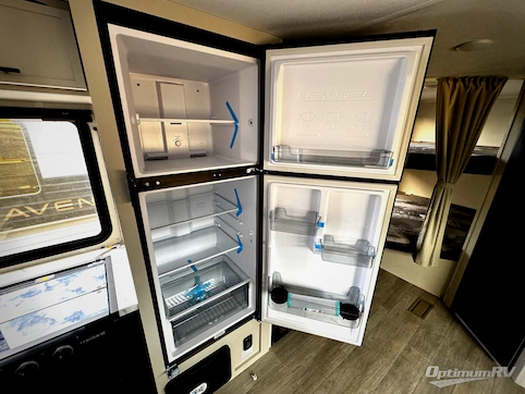 2026 Prime Time Avenger 26DBS RV Photo 3