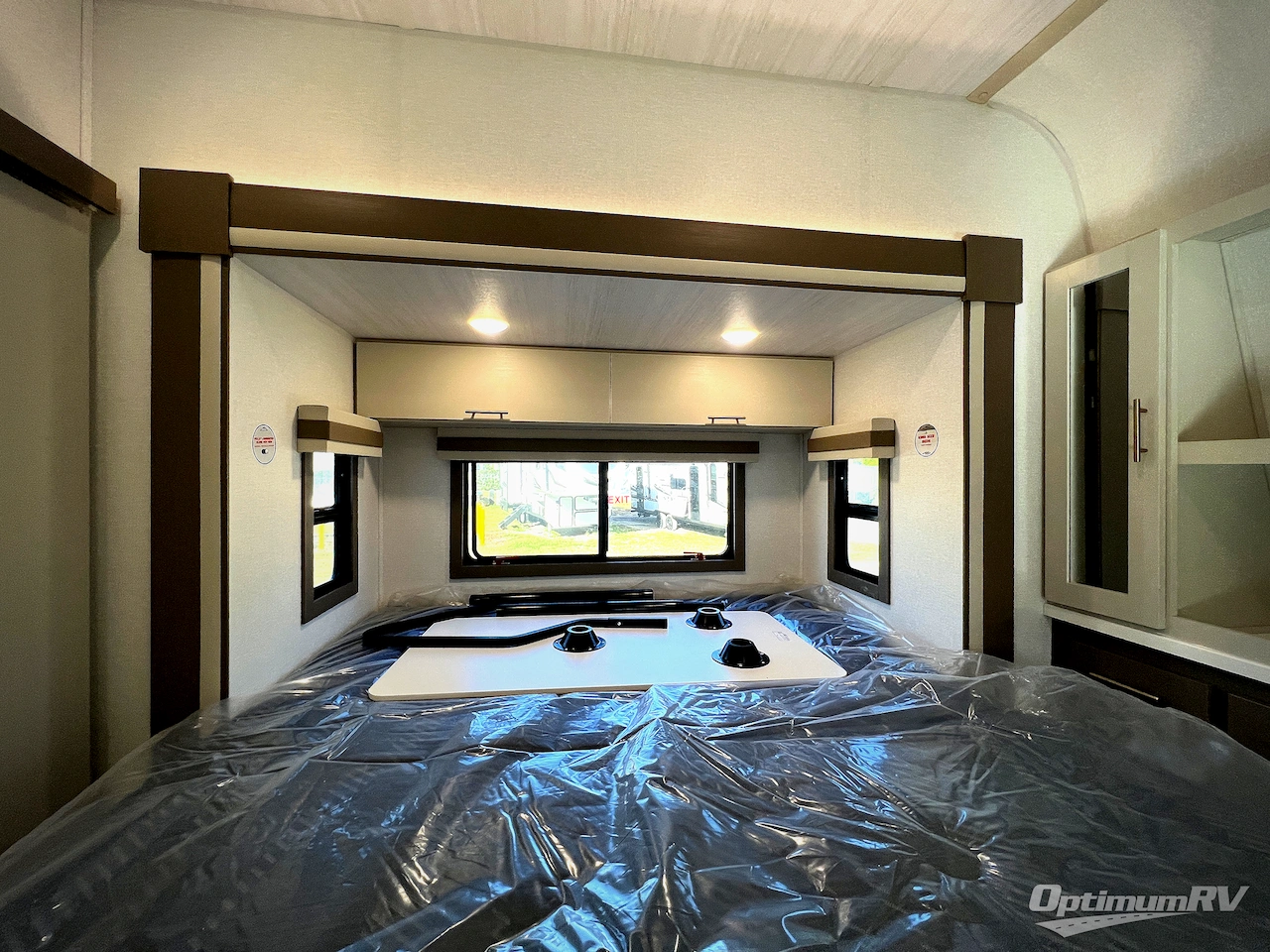 2026 East To West Alta 2870KTH Photo 15