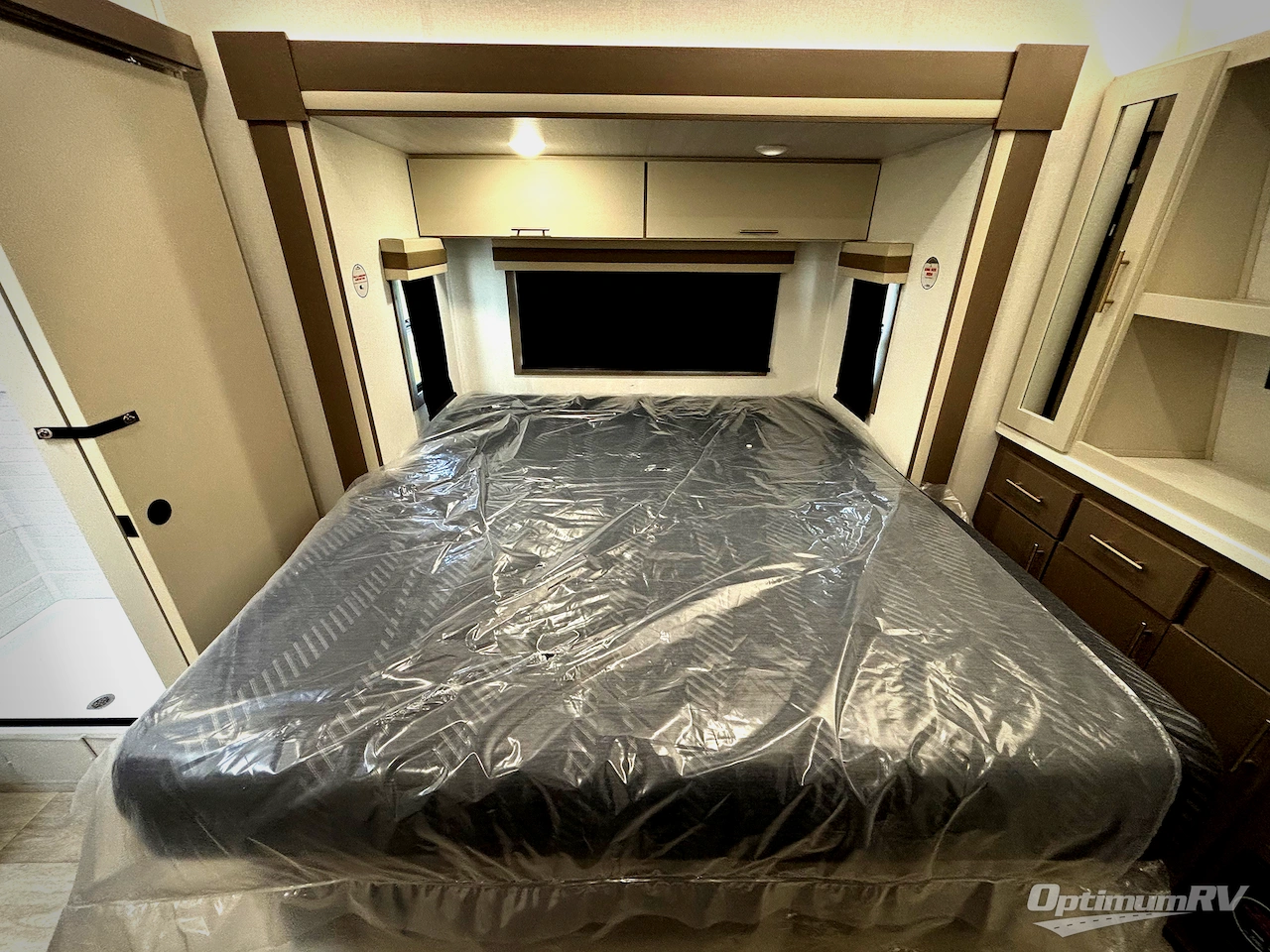 2026 East To West Alta 2870KTH Photo 8