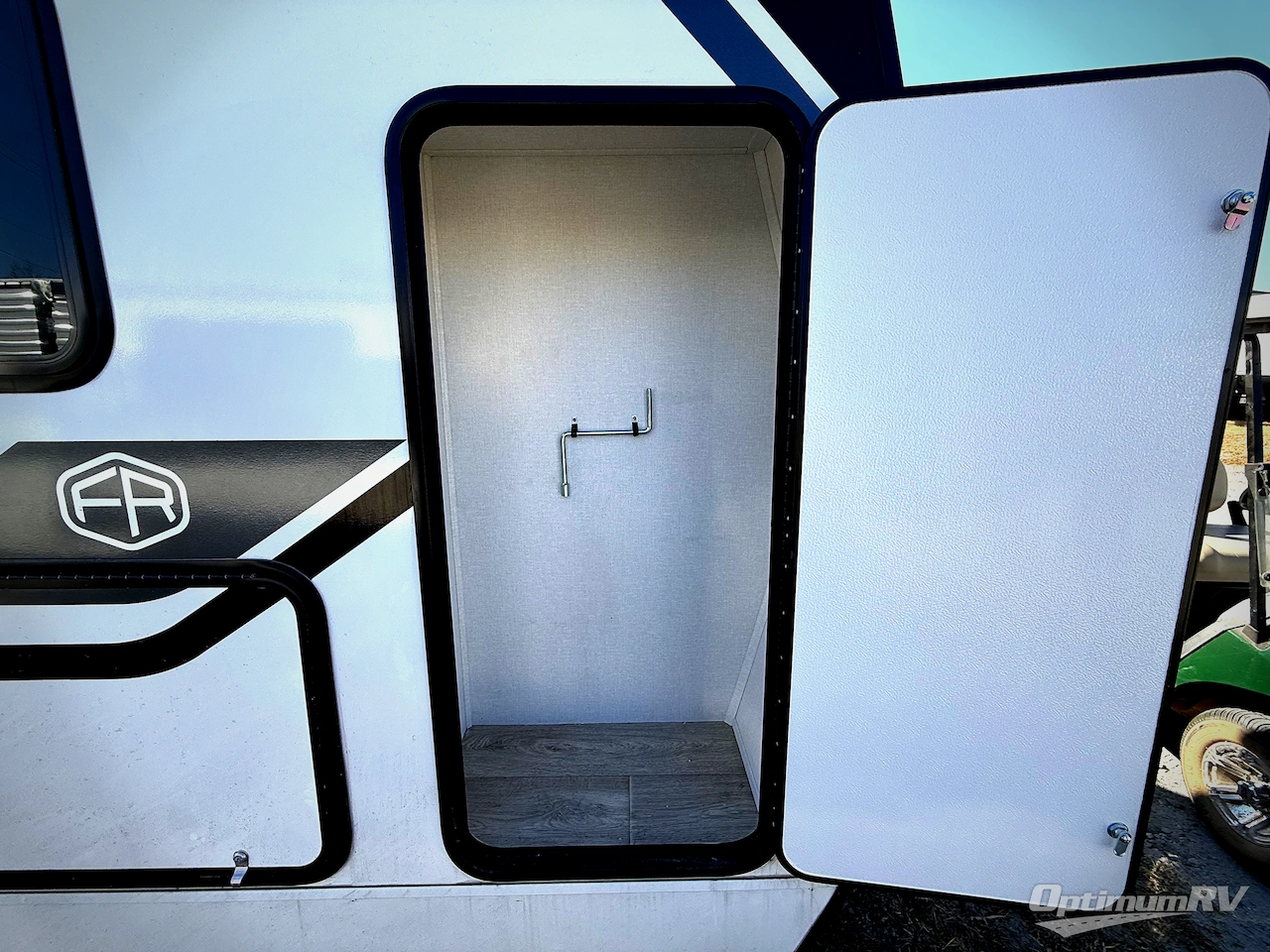 2026 East To West Alta 2870KTH Photo 24