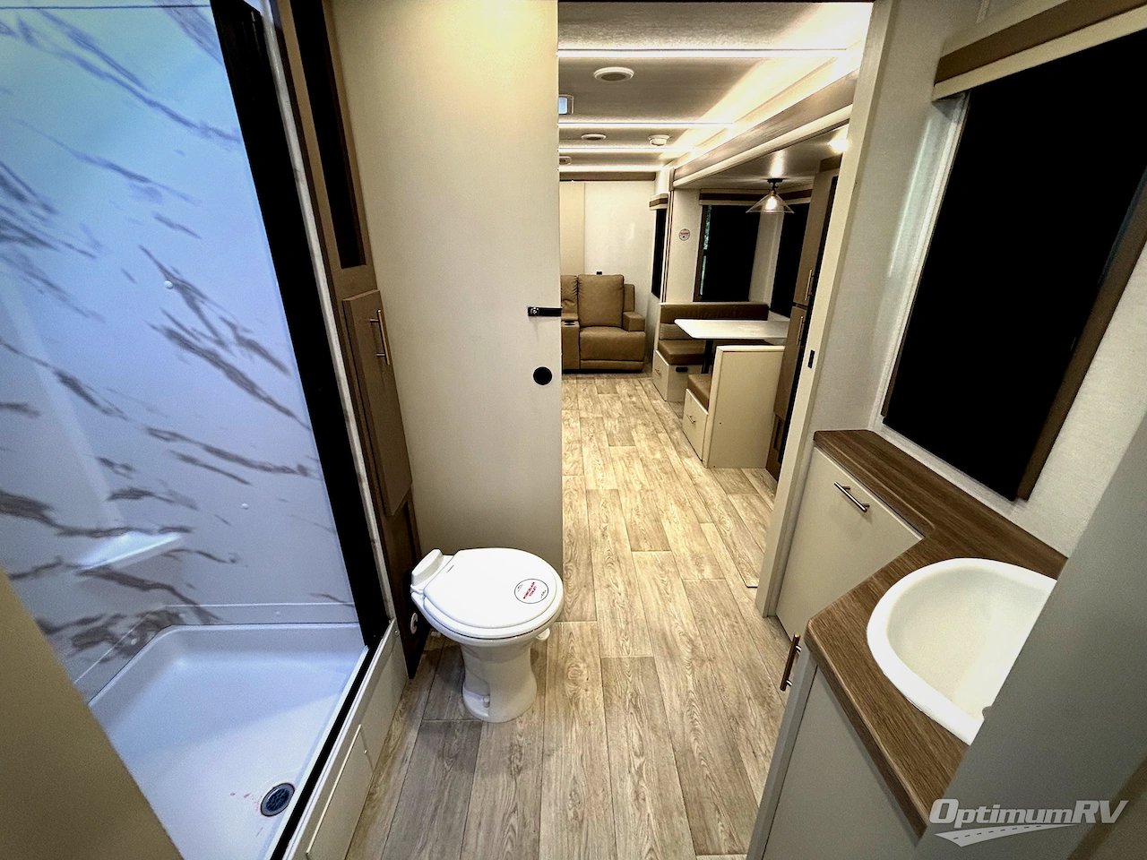 2026 East To West Alta 3010KBH Photo 8