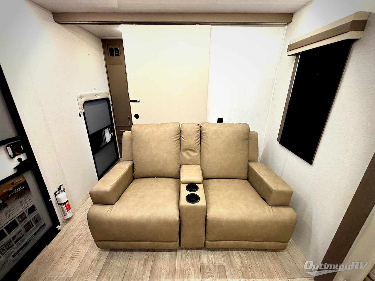 2026 East To West Alta 3010KBH Photo 15