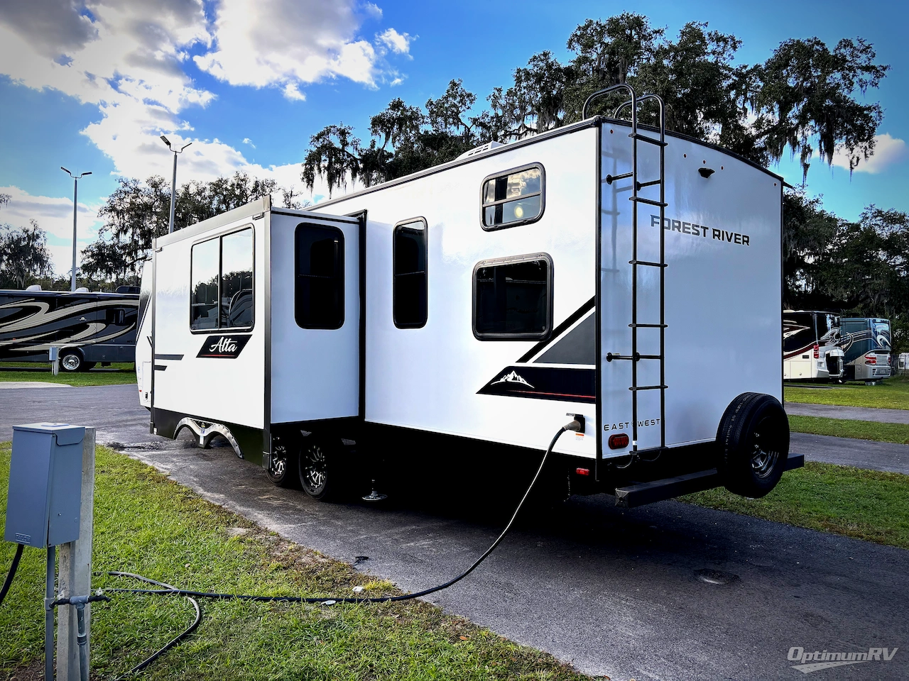 2026 East To West Alta 3010KBH Photo 3