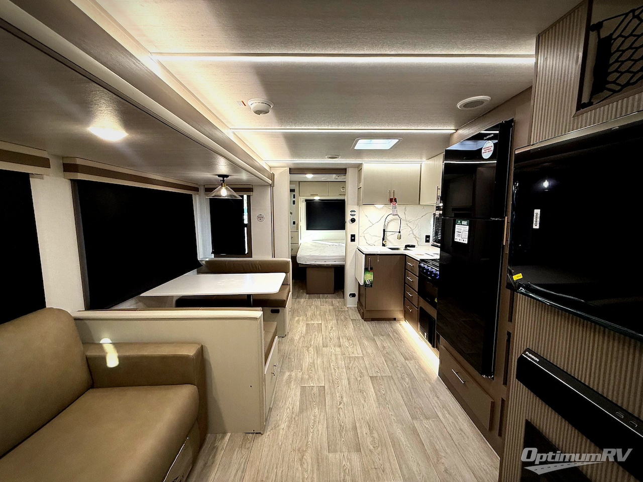 2026 East To West Alta 2800KBH Photo 4