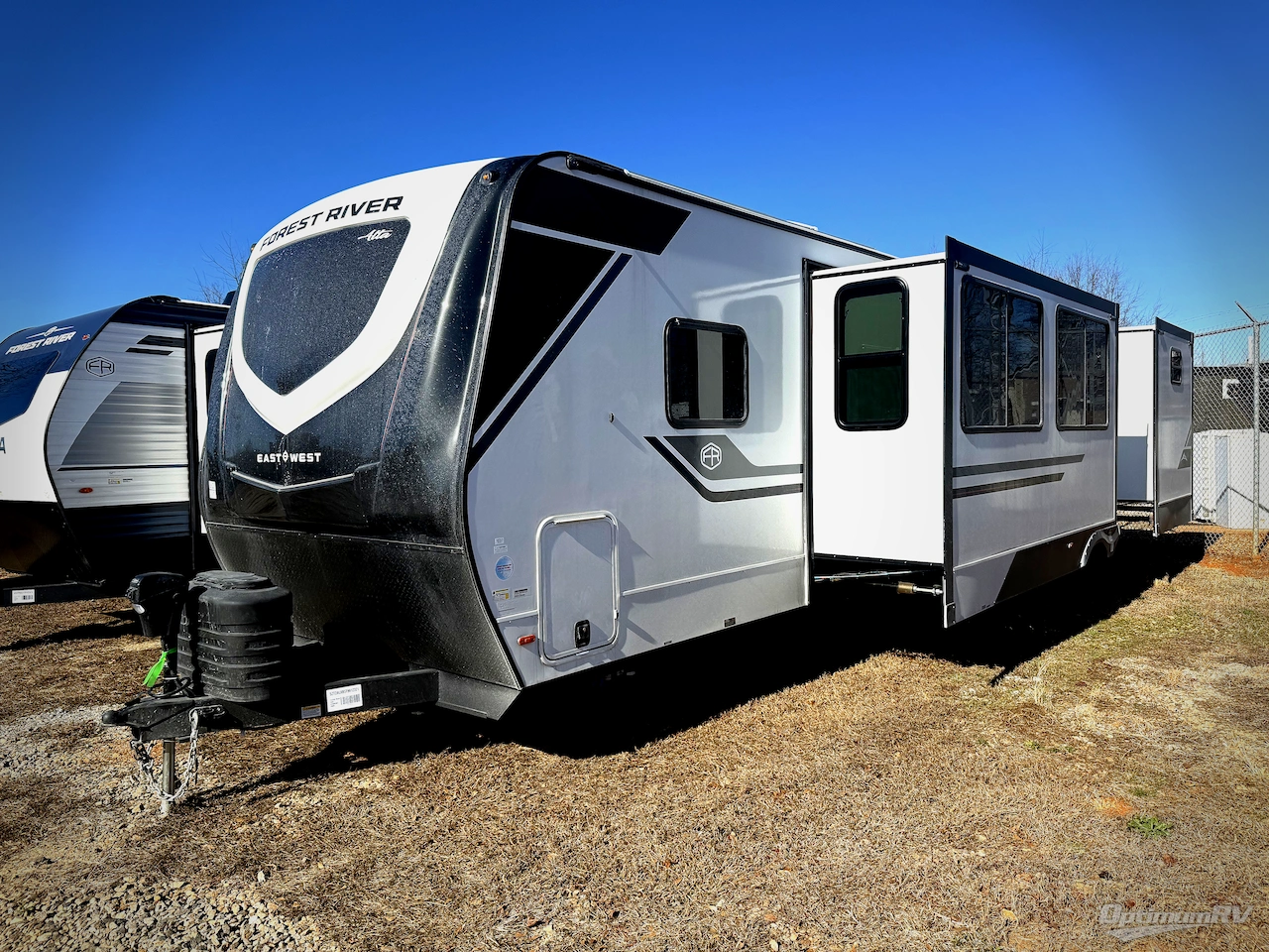 2026 East To West Alta 3150KBH Photo 3