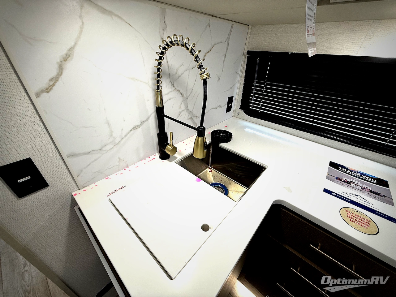 2026 East To West Alta 2850KRL Photo 14