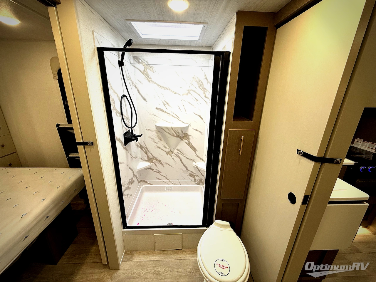 2026 East To West Alta 2850KRL Photo 21