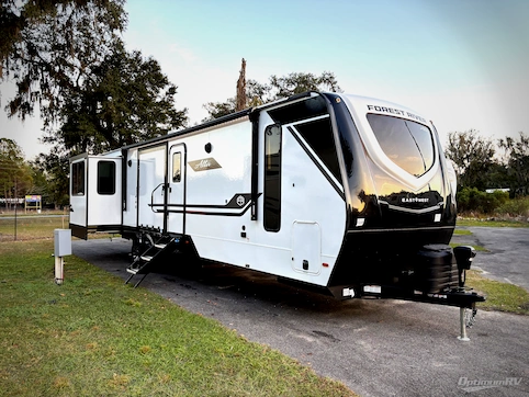 New 2026 East To West Alta 3175RK Featured Photo