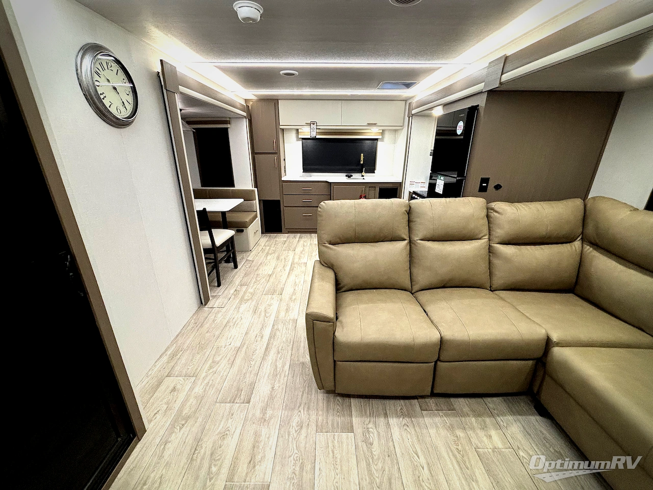 2026 East To West Alta 3175RK Photo 4