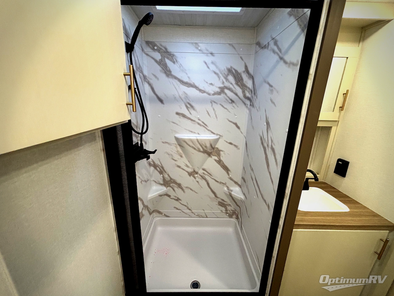 2026 East To West Alta 3175RK Photo 14