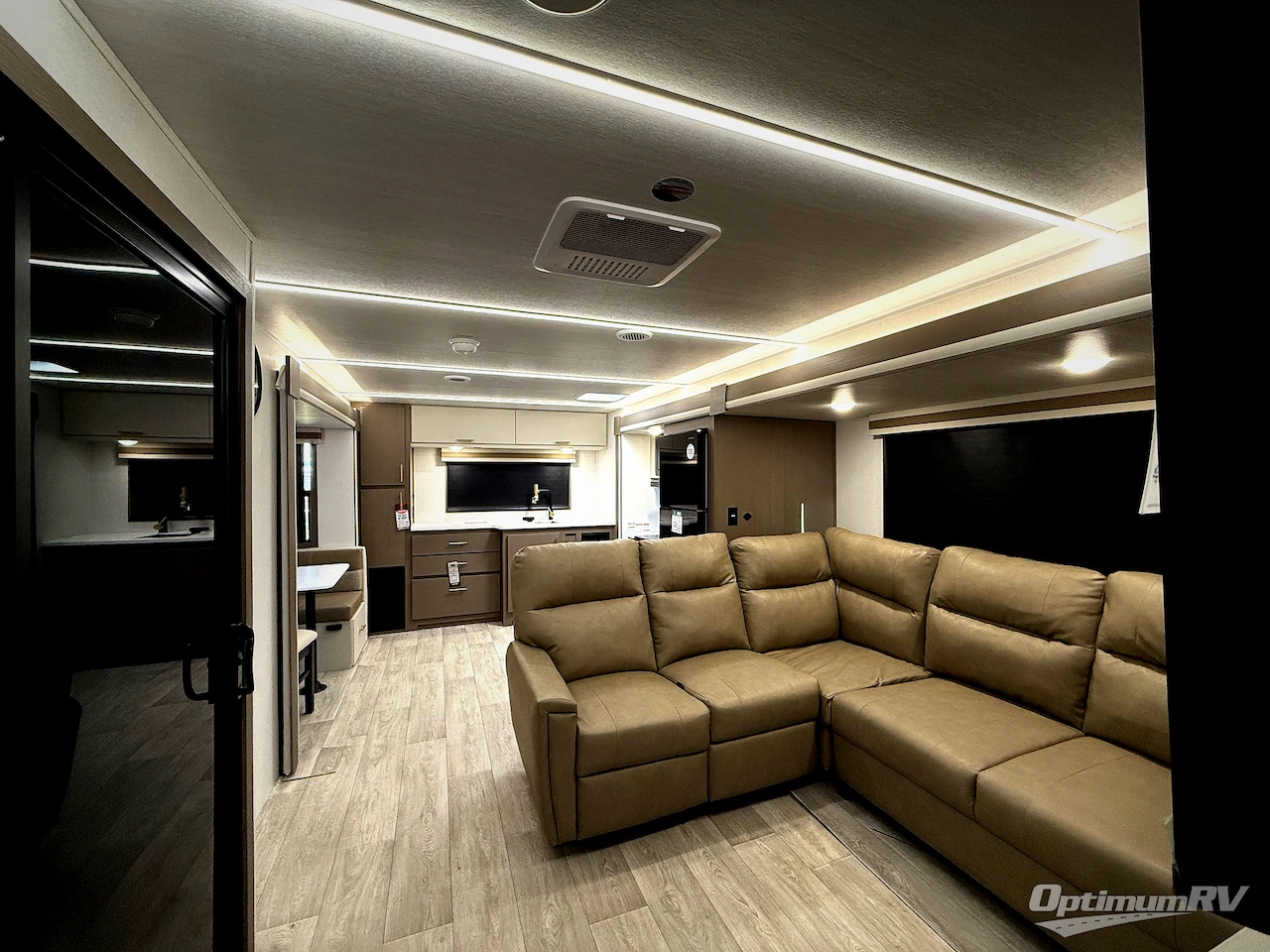 2026 East To West Alta 3175KRL Photo 4