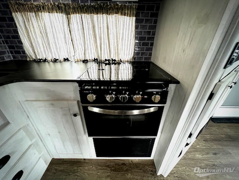 2022 Heartland Trail Runner 255RL RV Photo 3