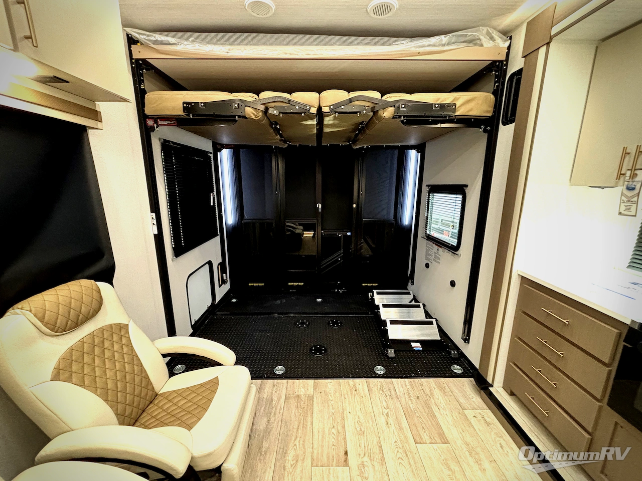 2026 East To West Alta 2870KTH Photo 4