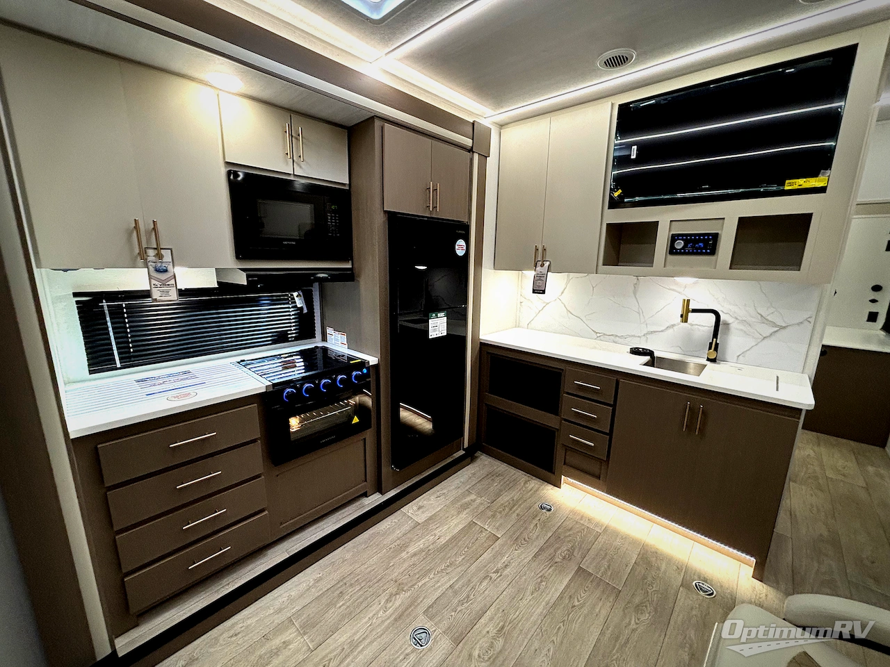 2026 East To West Alta 2870KTH Photo 6