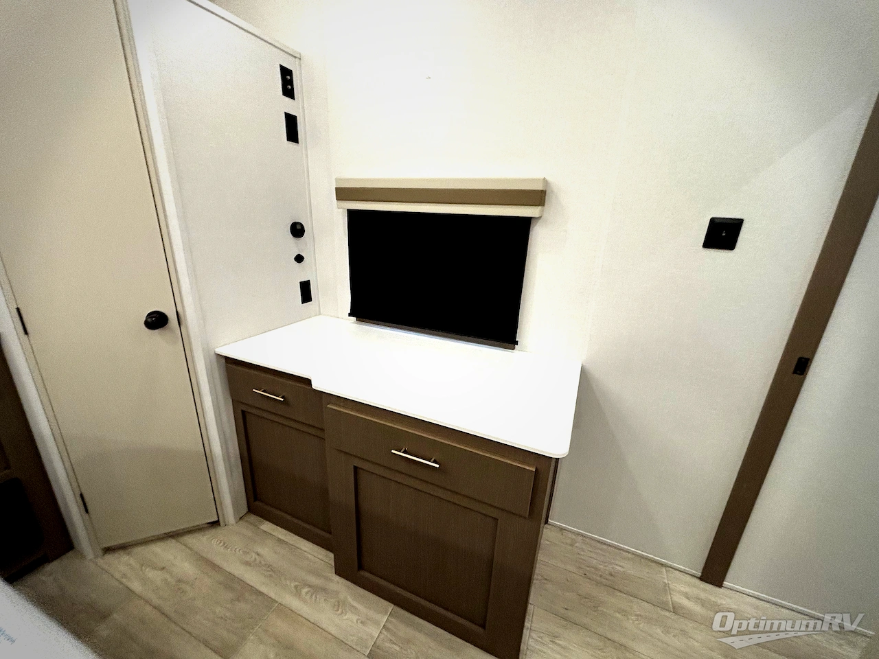 2026 East To West Alta 2870KTH Photo 12