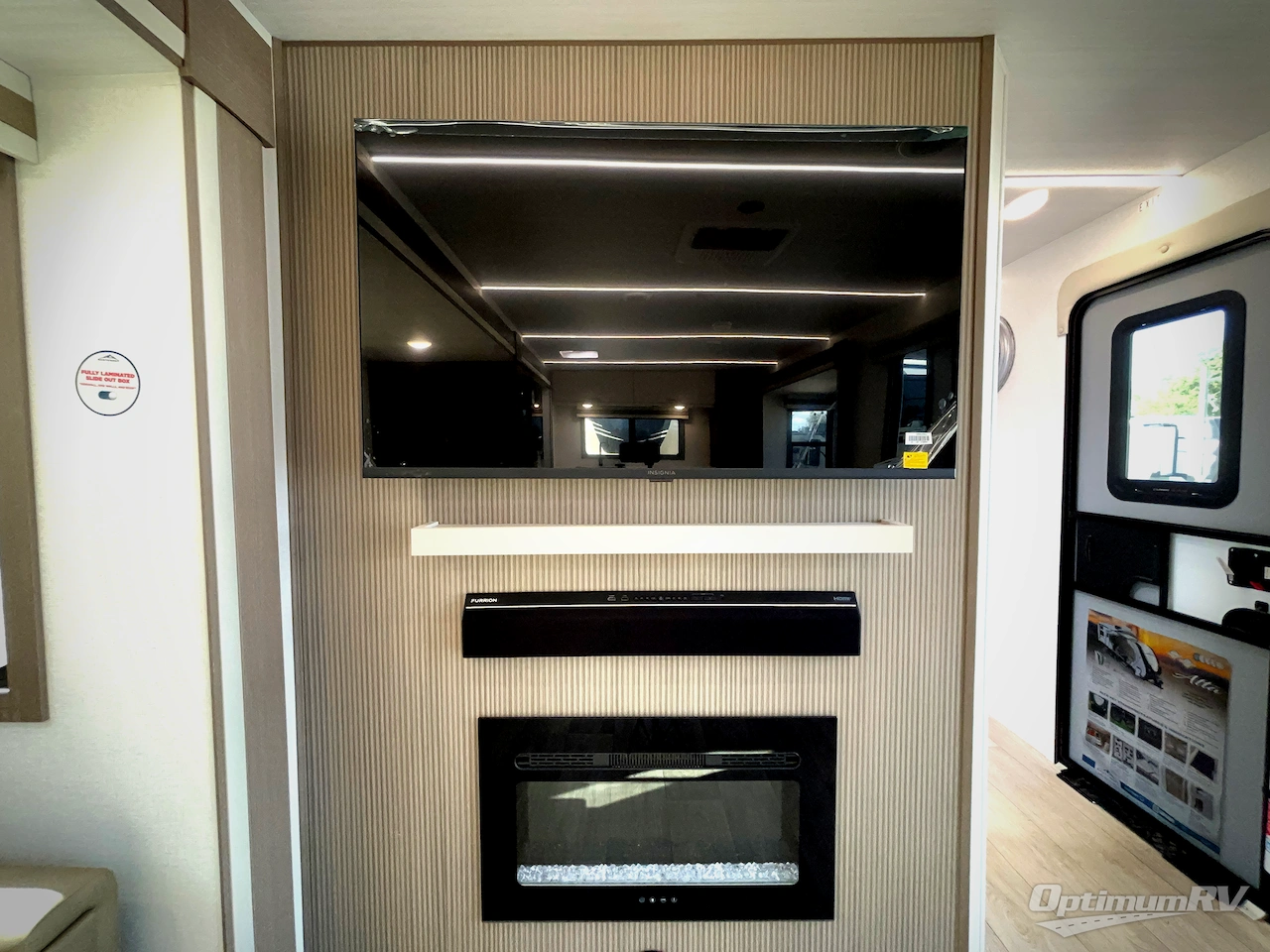 2026 East To West Alta 3175RK Photo 9