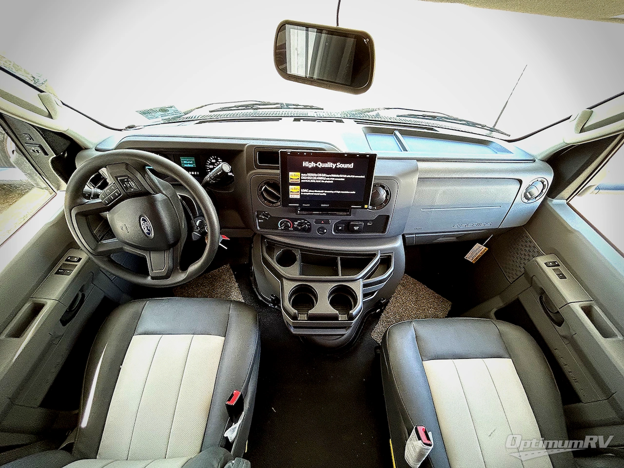 2025 Forest River Sunseeker Classic 2440DS Ford Photo 4