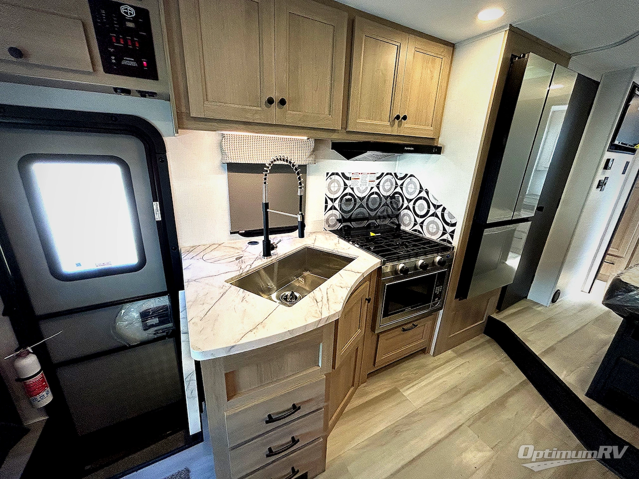 2025 Forest River Sunseeker Classic 2440DS Ford Photo 10