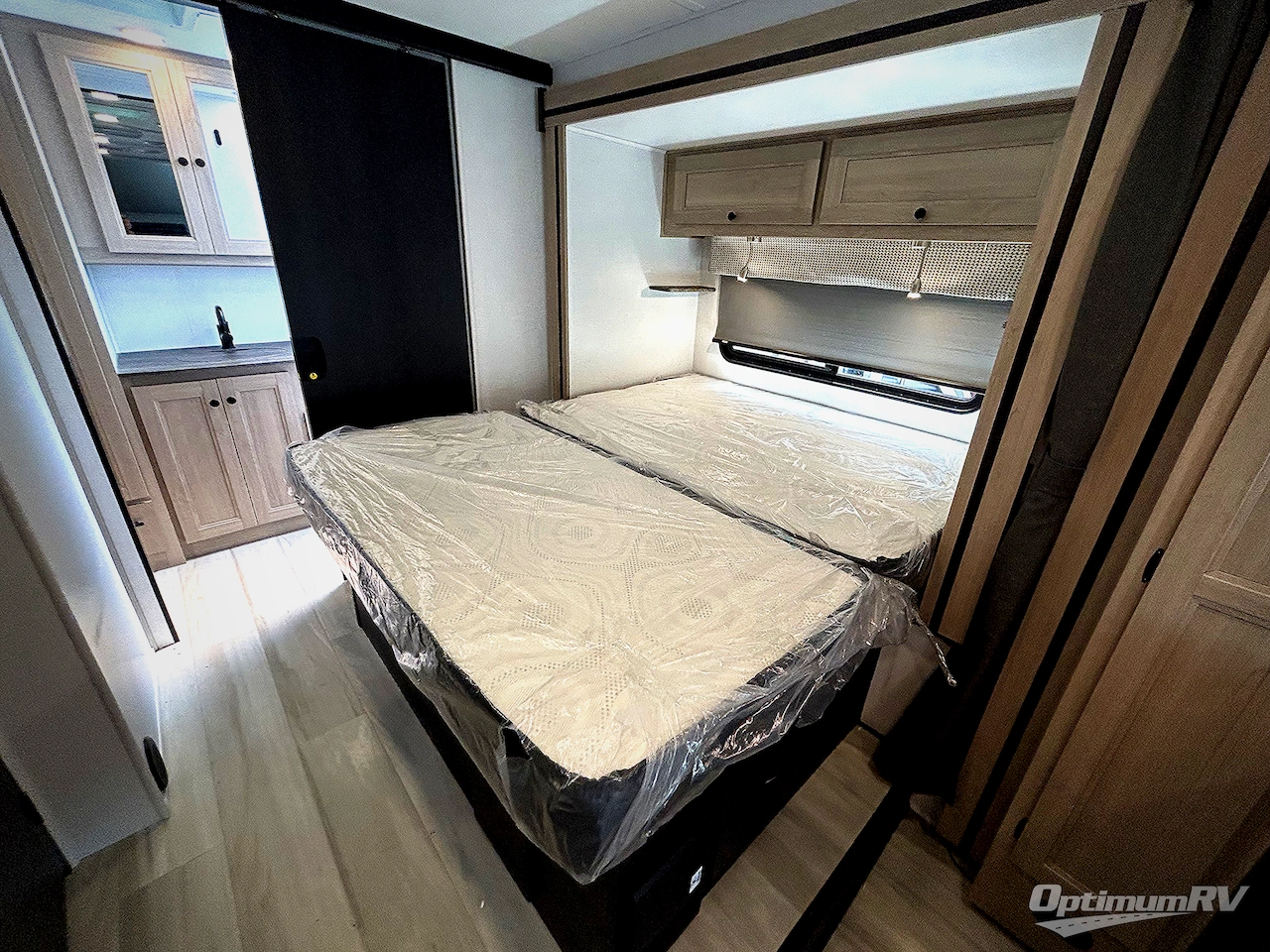 2025 Forest River Sunseeker Classic 2440DS Ford Photo 12