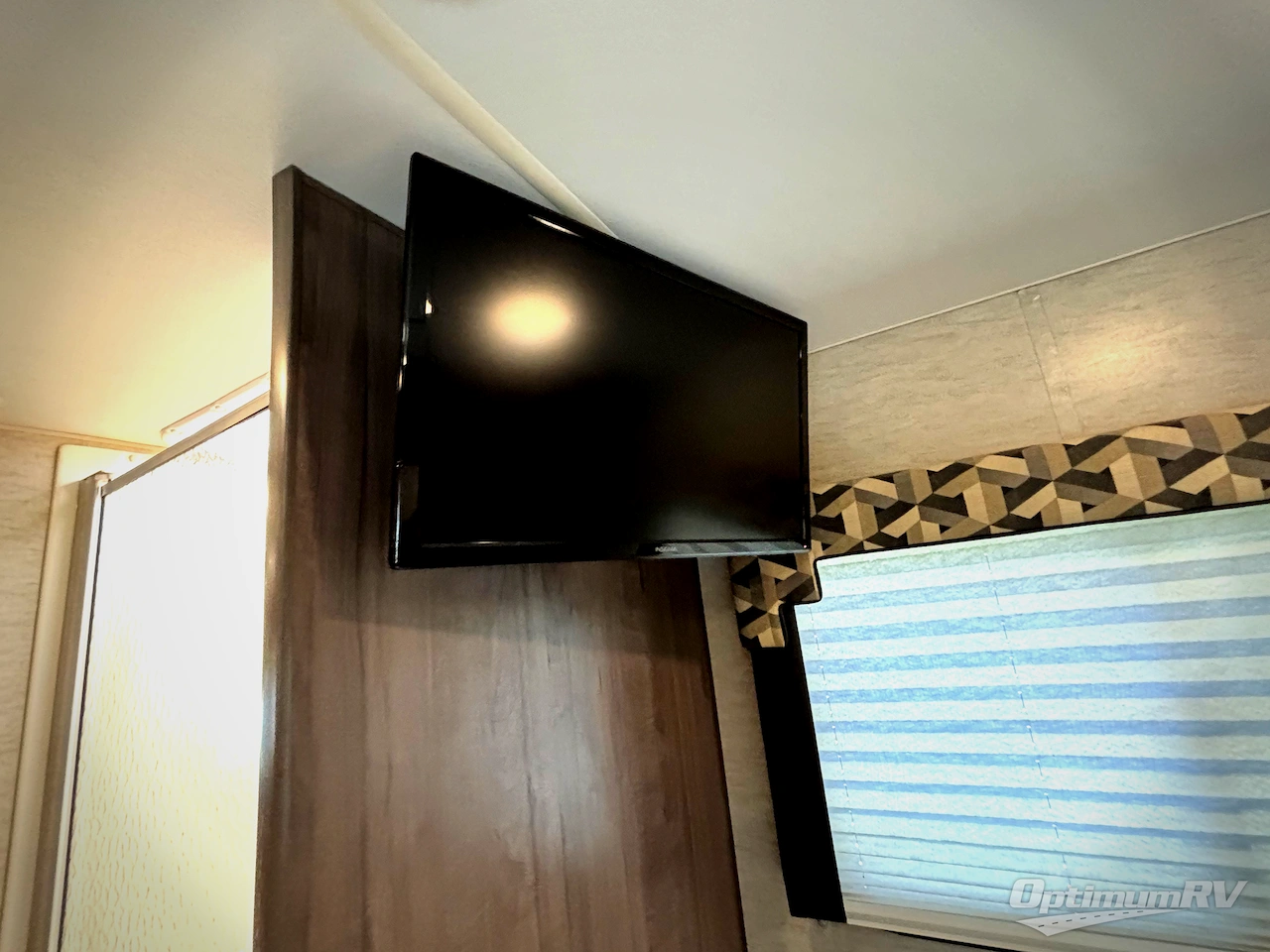 2017 Winnebago Minnie Winnie 31K Photo 19