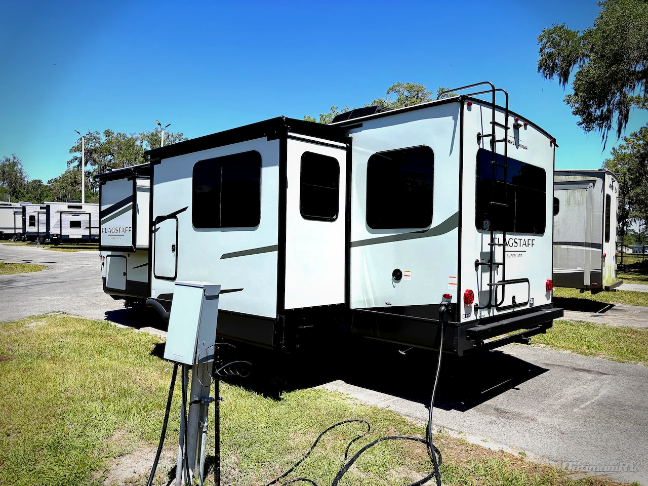 2026 Forest River Flagstaff Super Lite 26SRD Photo 3