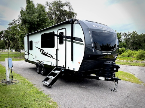 New 2026 Forest River RV Flagstaff Super Lite 30FKT Featured Photo